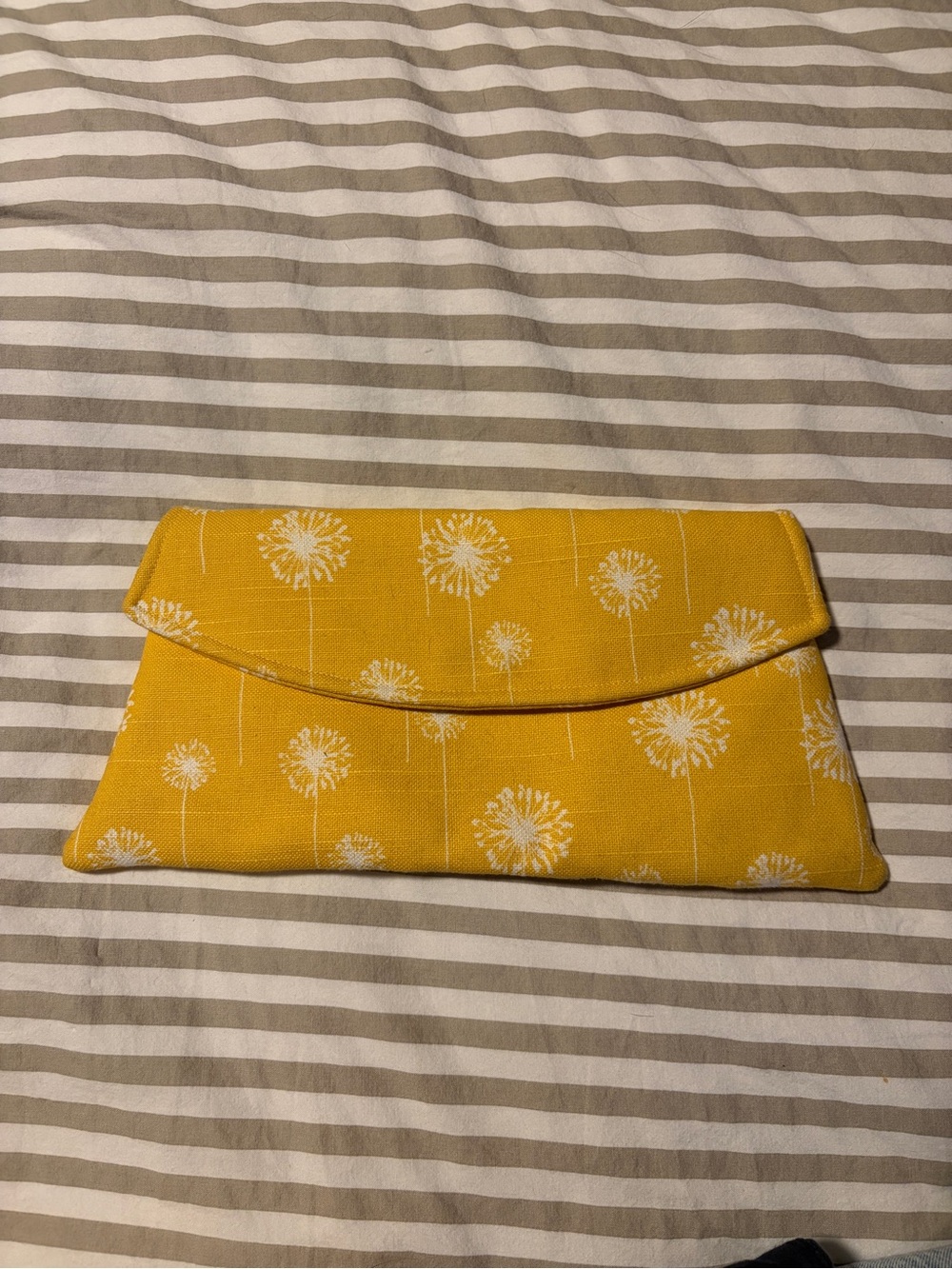 Yellow envelope clutch